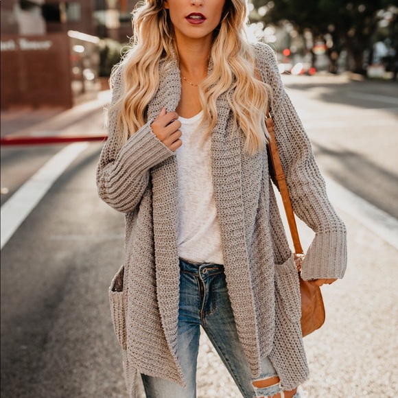 ONE LEFT - Comfy Cozy Pocketed Cardigan - Picture 4 of 8